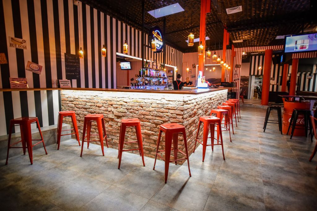 club american pub 72
