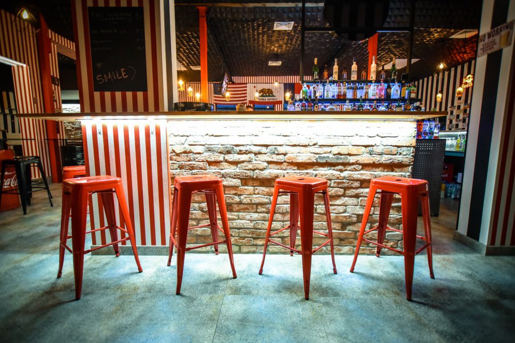club american pub 73