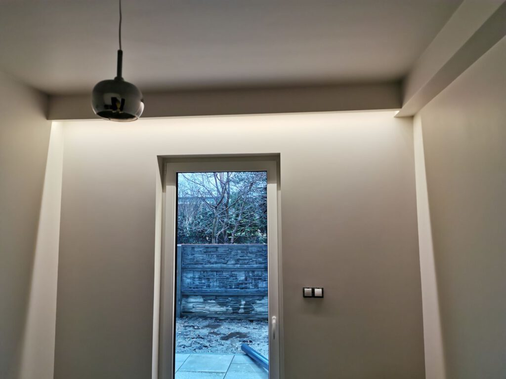 montaz oswietlenia led rgbw