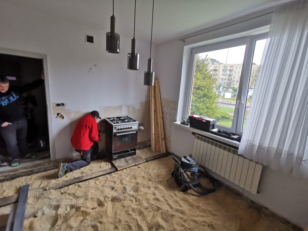 demontaz starej kuchni gazowej