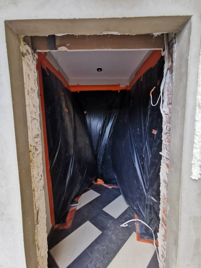 montaż drzwi zewnętrznych